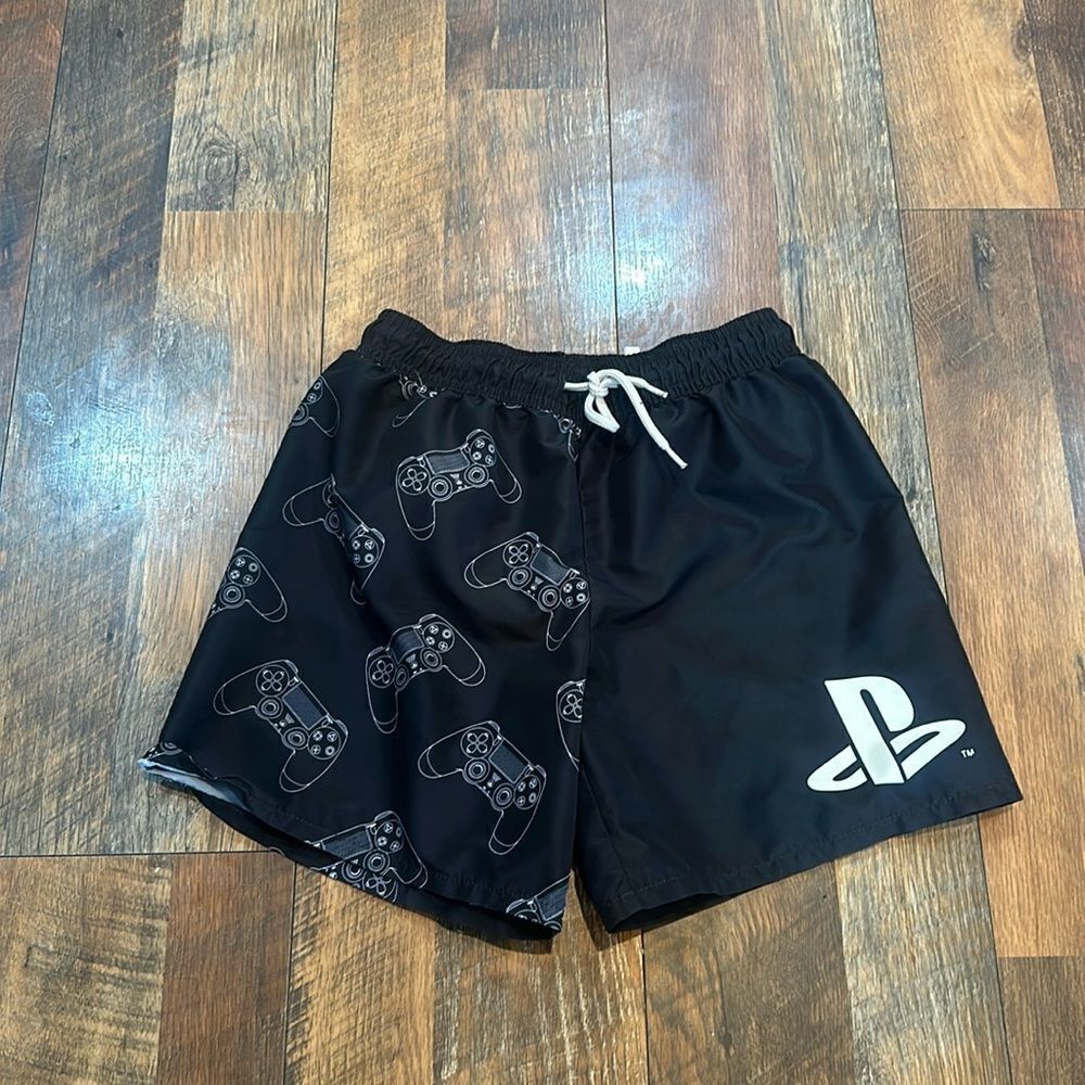 H&M swim trunks 8/10 (4550)